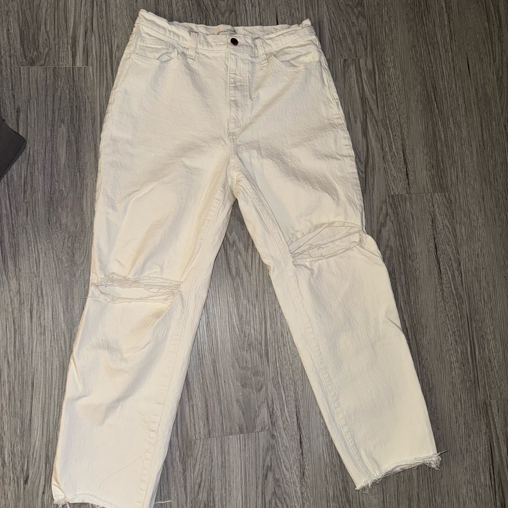 Universal Thread Vintage Straight Cream jeans